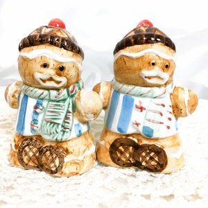 * GINGERBREAD Salt and Pepper Shakers Vtg EUC